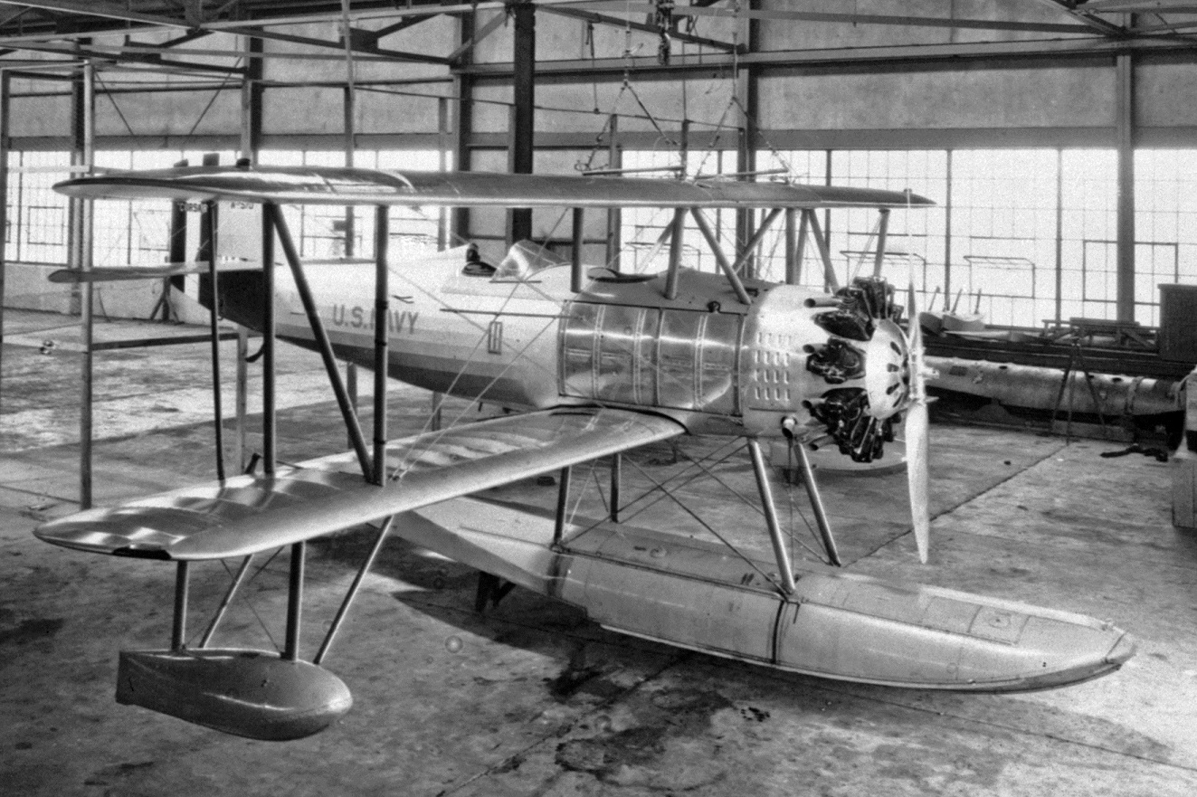 o2u-1_corsair_in_hangar_at_naca_langley_in_1928_low-res